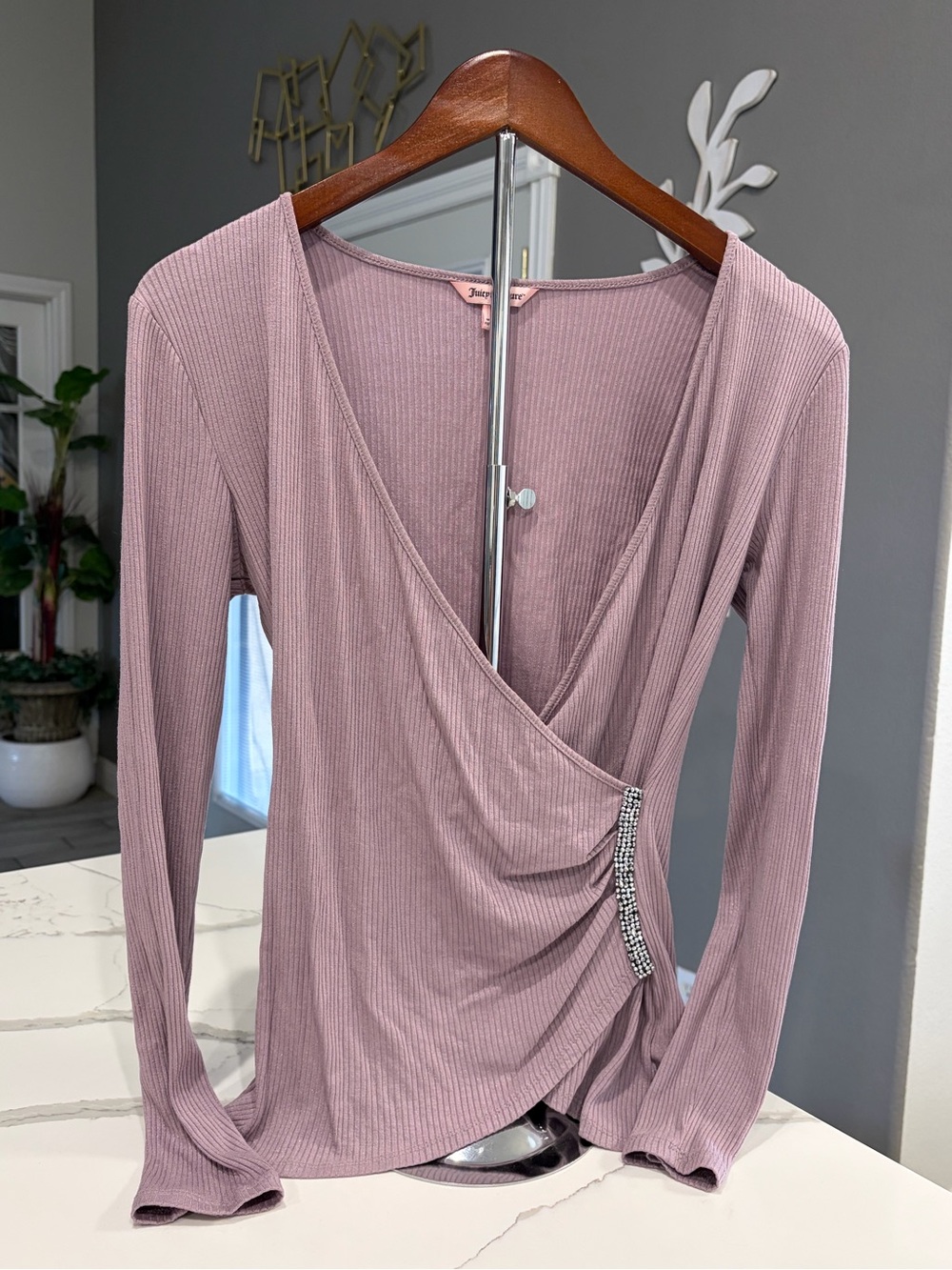 Juicy Couture Mauve Ribbed Wrap Top with Rhinestone Clip